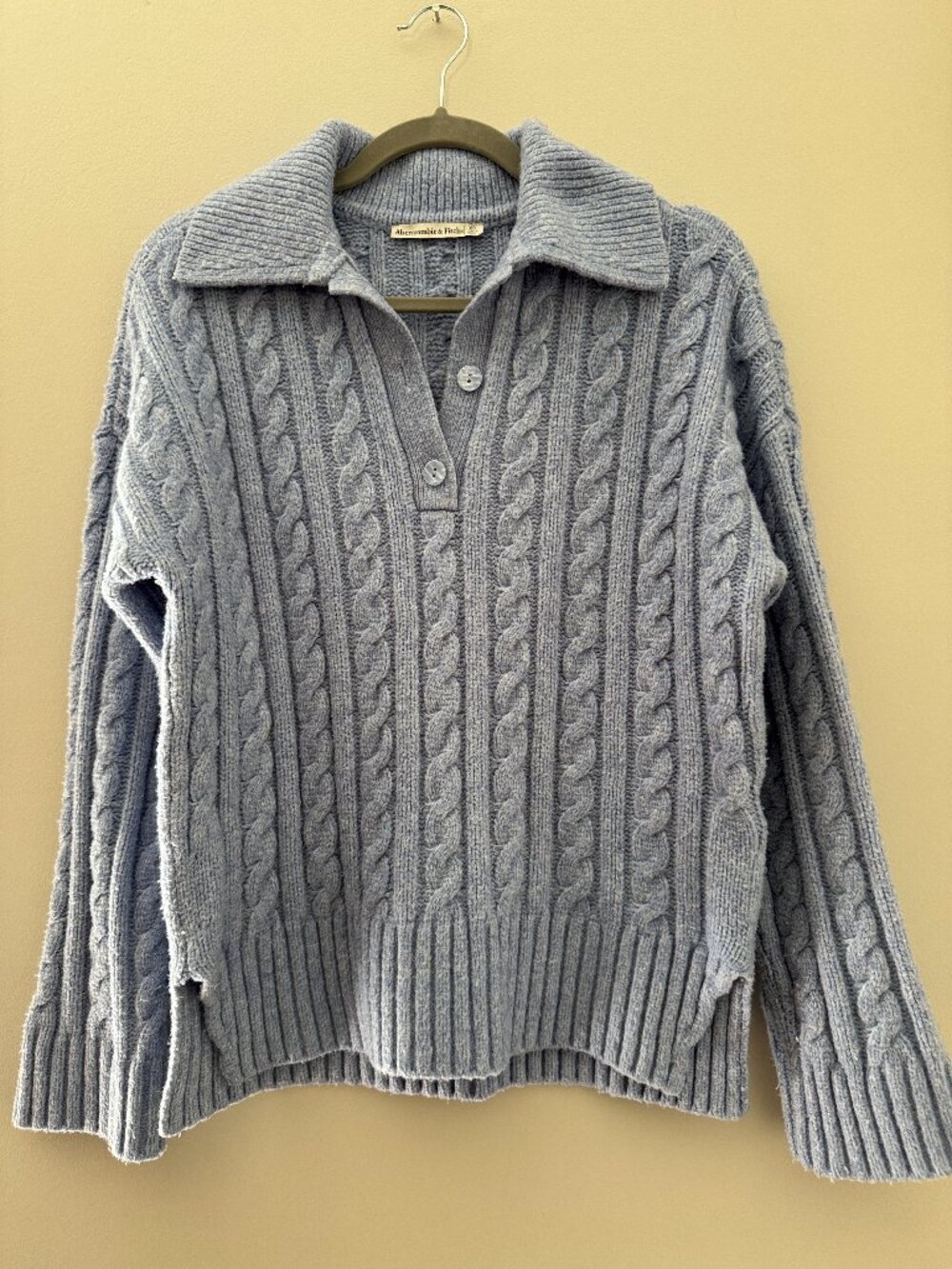 Abercrombie & Fitch Blue Cable Knit Quarter Button Sweater Size XS